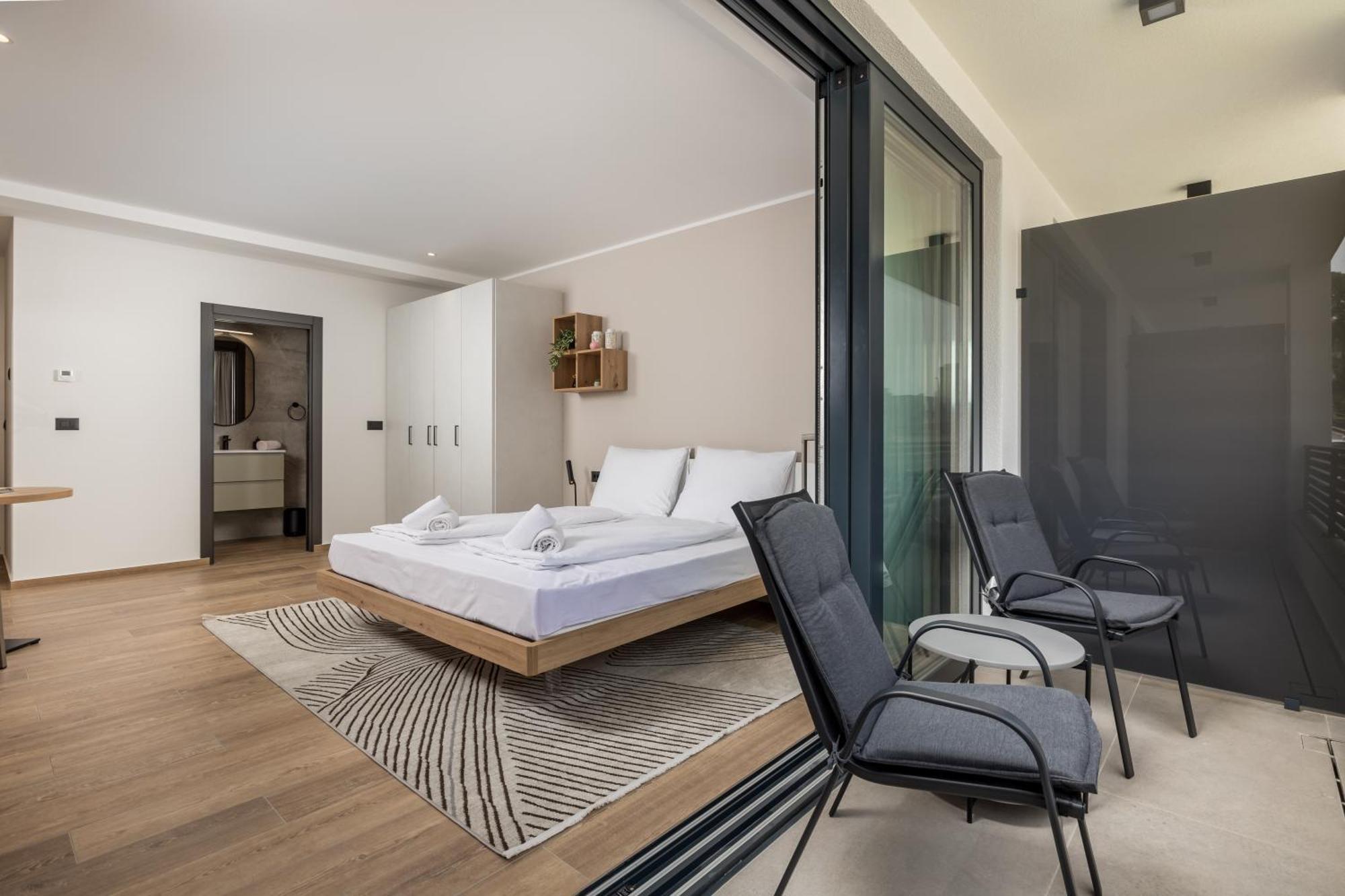 Belinda Apartments With Balcony Opatija Exterior photo